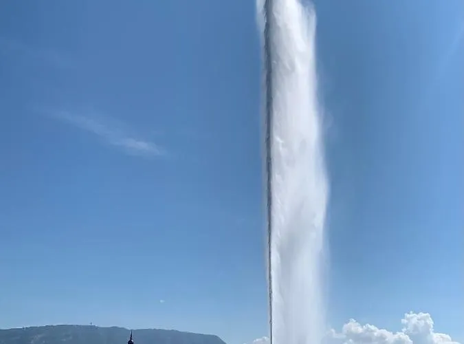 La Romely 招待所 3*